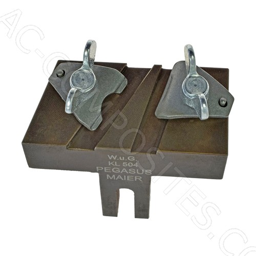 [5240/5] Knife Holder for Grinding Machine for Wilcox & G.504 Series, Rimoldi 427/9, Siruba 727/37/47/57/67, Pegasus # KL504 (MAIER)